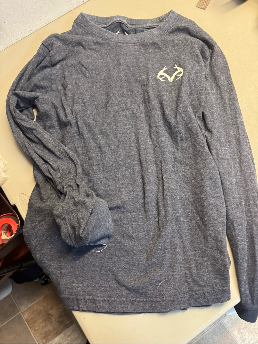 Realtree Men's Long Sleeve Heather‎ Navy Crew with White Logo